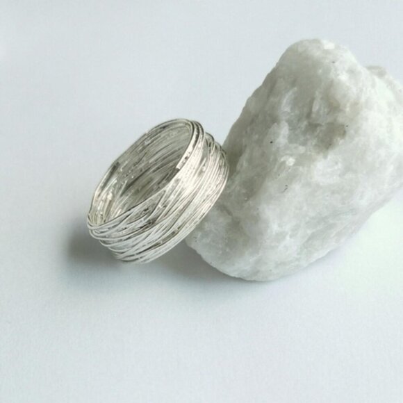 Hand Made Sterling Silver Wrapped band ring size 8 🆕 - Picture 1 of 5